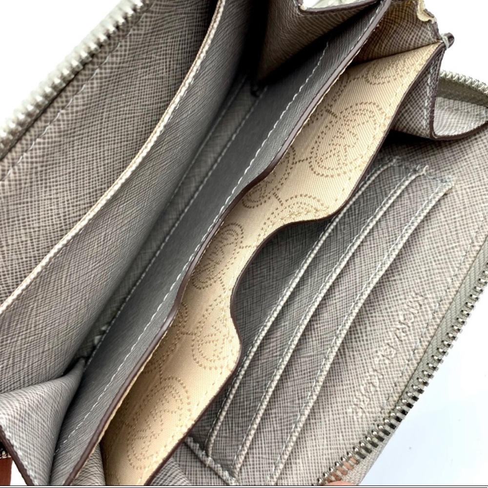 Michael Kors Gray Saffiano Leather wristlet-GUC - Picture 6 of 8